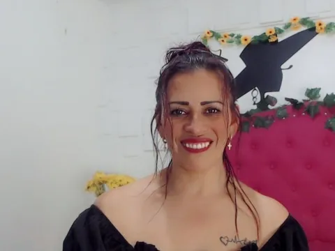 live sex video chat model SashaBonjou