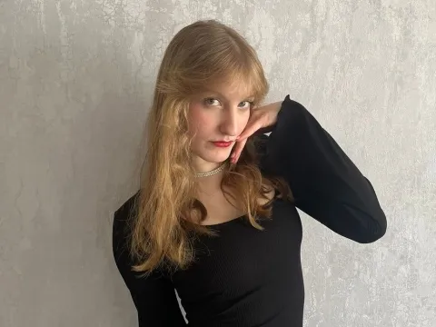 live sex camera model ScarlettBayer