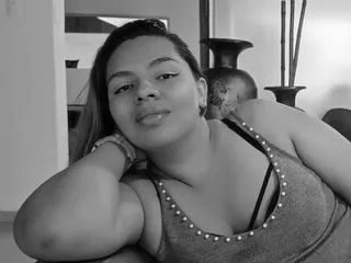 live online sex model YinethBeilly