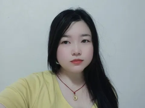 Have a live chat with webcam model ZhuNan